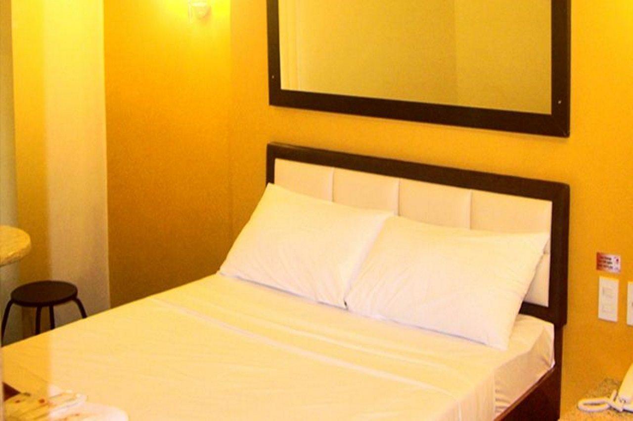 Express Inn Mactan Isla de Mactán Exterior foto